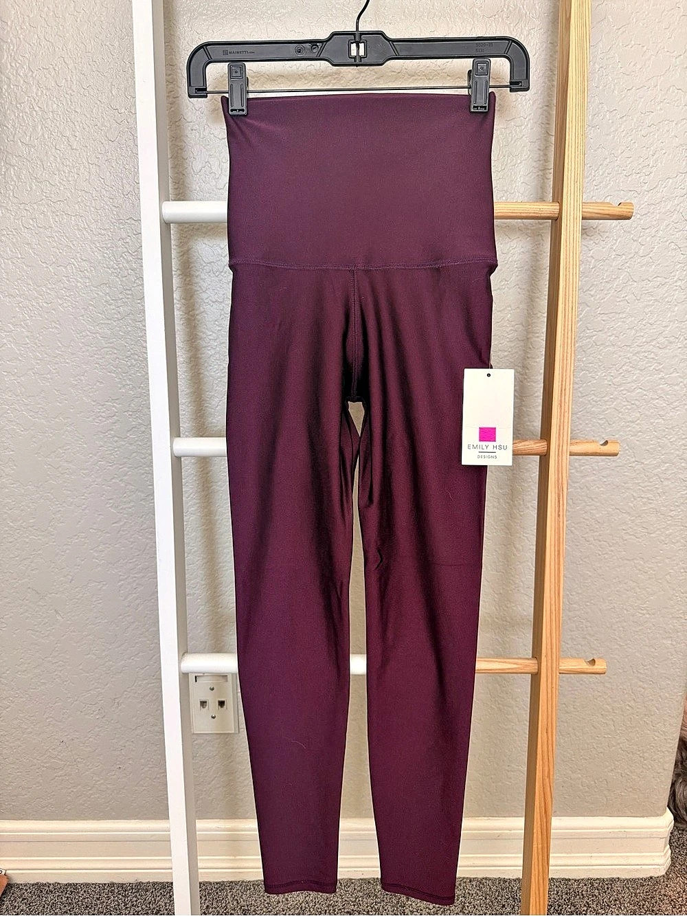 Emily Hsu Designs Ultra Luxe Legging Women'Small Leggings in Purple/Cabernet Siz